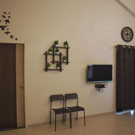 Mountainview Paradise - Cozy 1Bhk Amidst Mountains Karjat Bagian luar foto