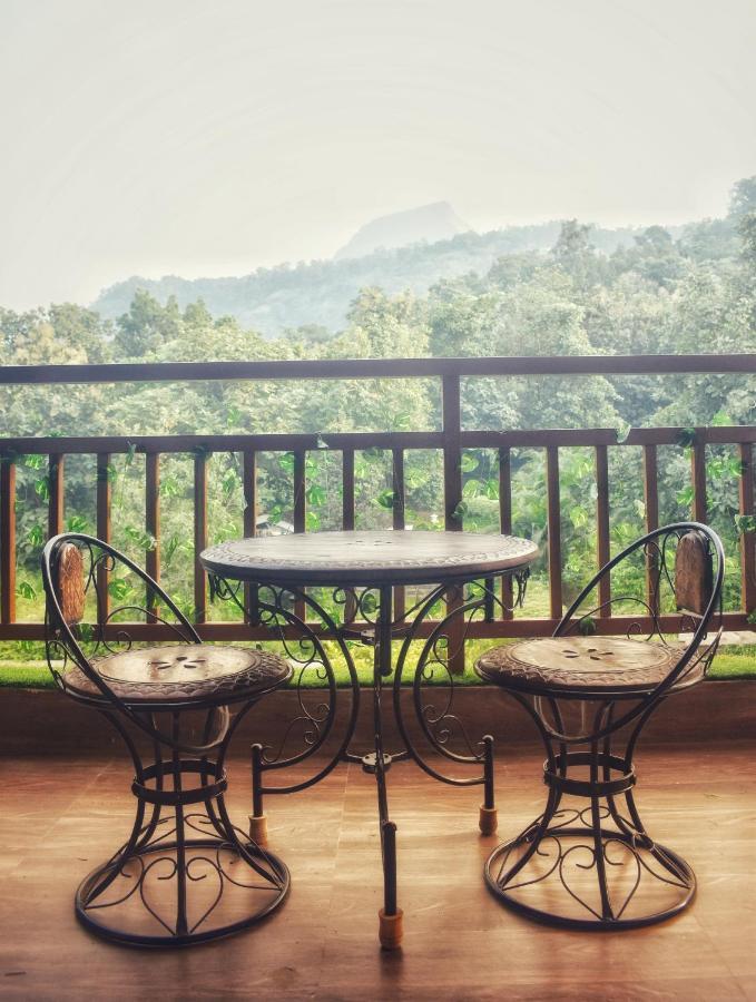 Mountainview Paradise - Cozy 1Bhk Amidst Mountains Karjat Bagian luar foto