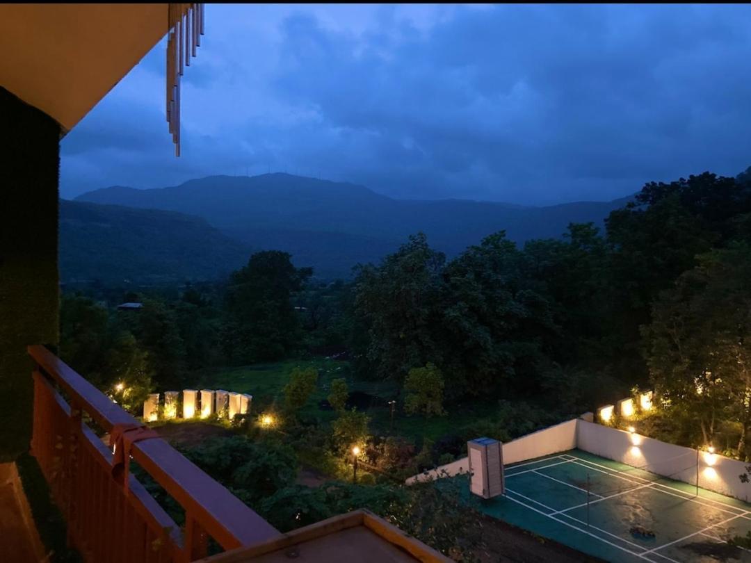 Mountainview Paradise - Cozy 1Bhk Amidst Mountains Karjat Bagian luar foto